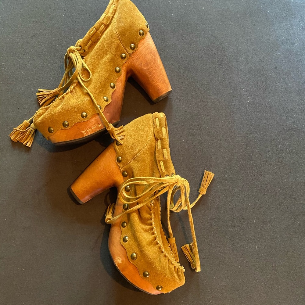 SOLD💔FLOGG mustard suede Demi wooden platform shoe 8.5 - Picture 2 of 11